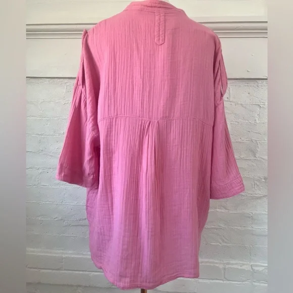 Acacia Swimwear Van Shirt in Sweet Pea Pink Gauze Organic Cotton Button Down - Picture 6 of 12